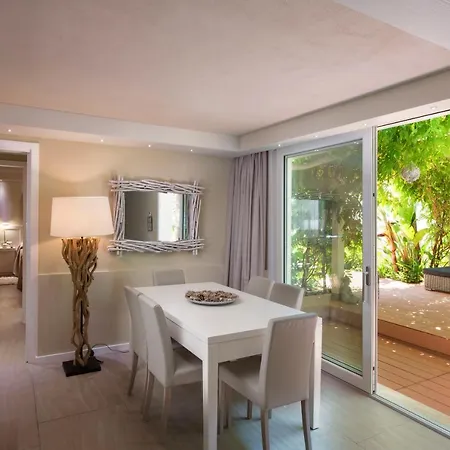 Aurora Apartment