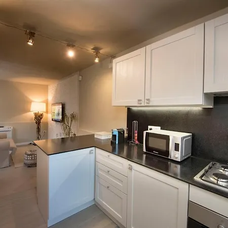 Aurora Apartment *