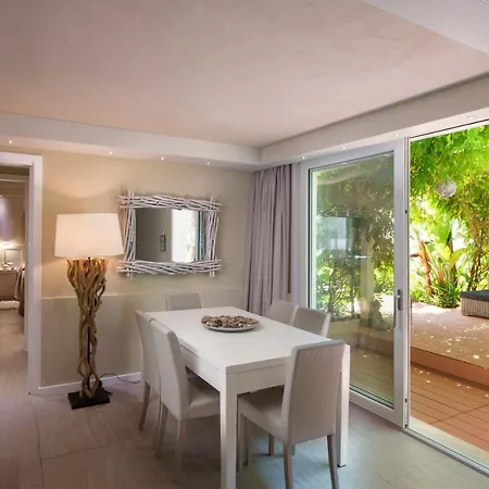 Aurora Apartment
